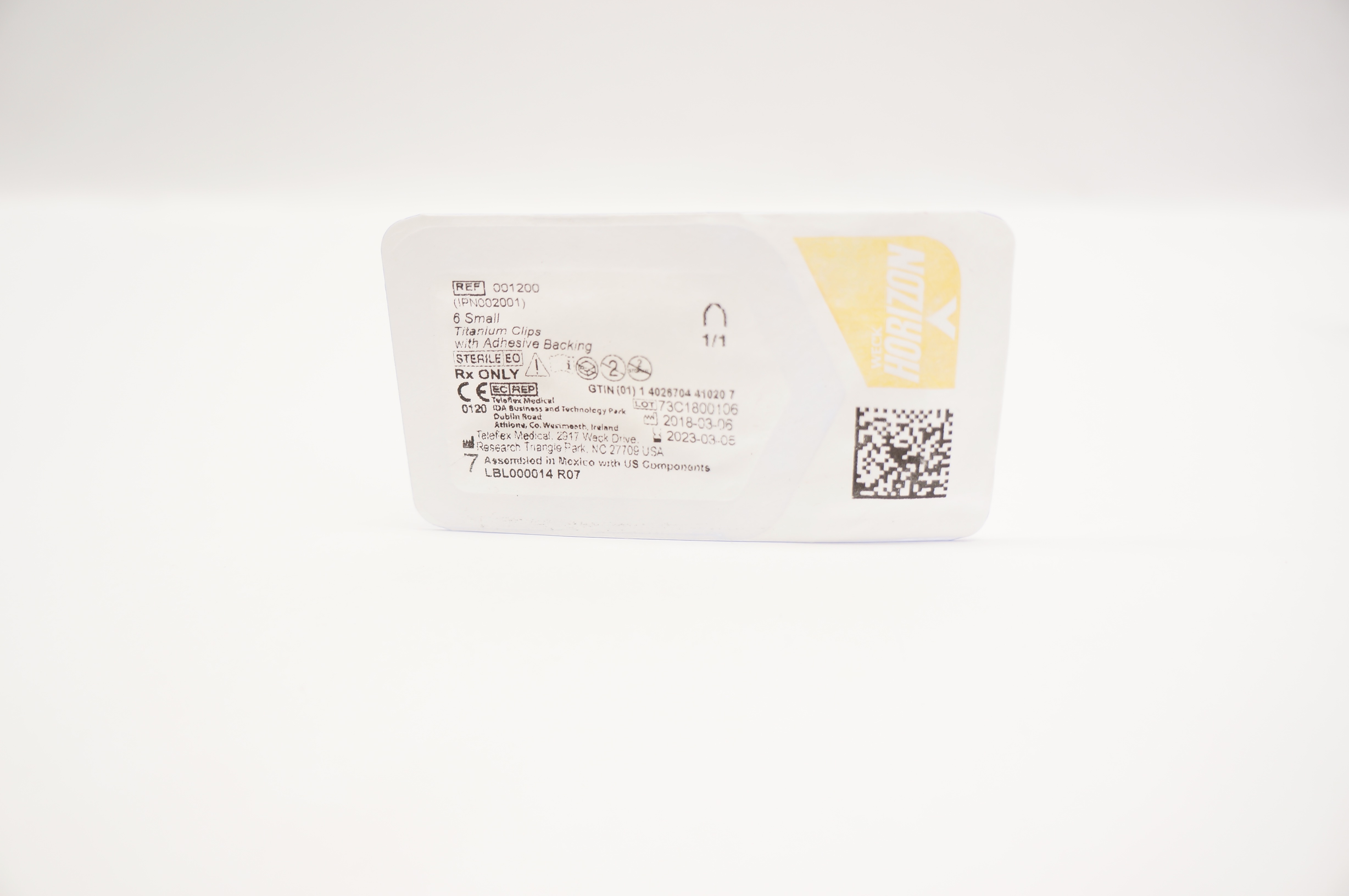 Teleflex 001200 Weck Horizon 6 Small Titanium Clips with Adhesive Backing