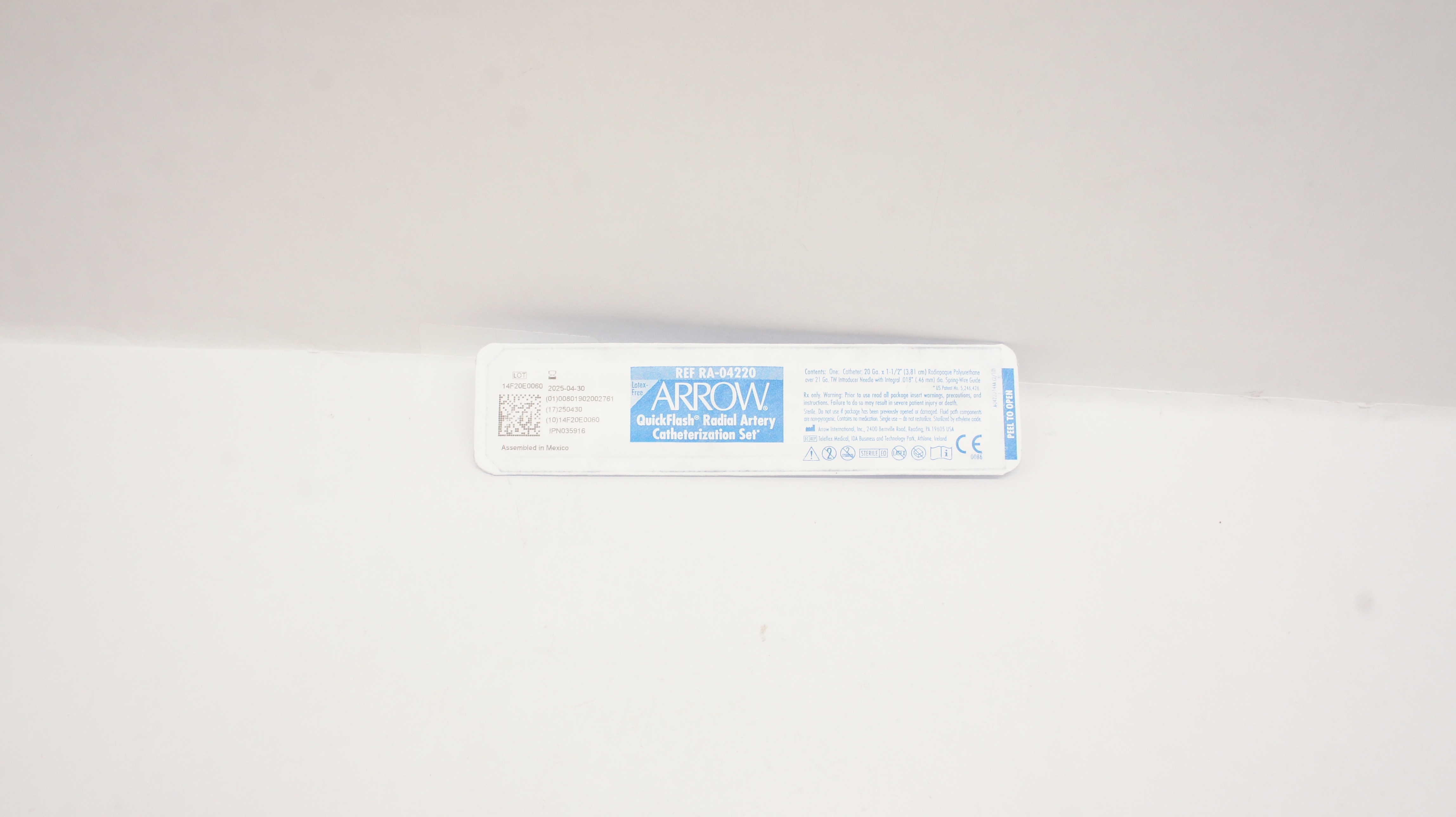 Arrow RA-04220 QuickFlash Radial Artery Catheterization Set 20Ga x 1-1/2inch