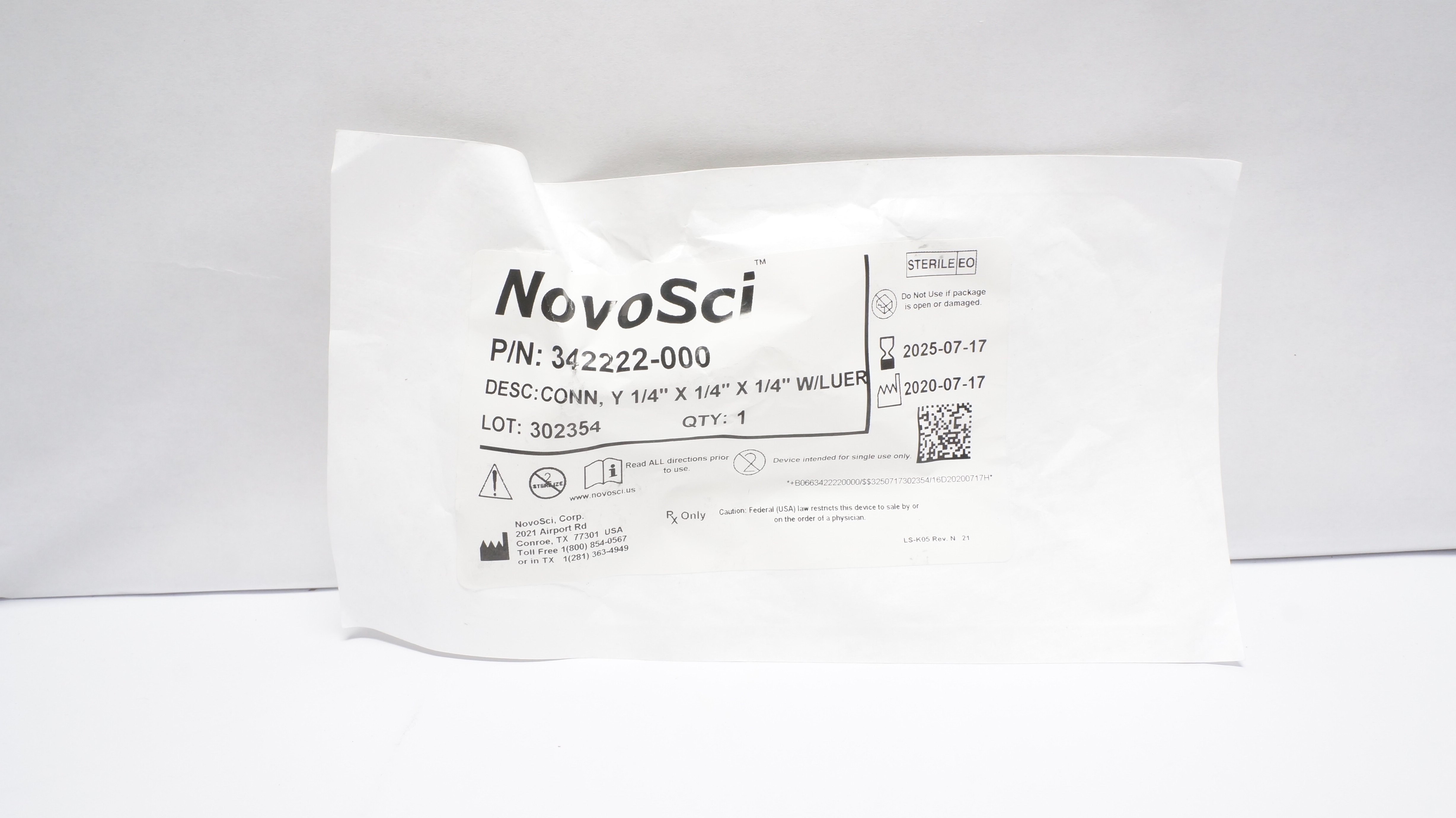 NovoSci 342222-000 Y Connector 1/4inch x 1/4inch x 1/4inch w/Luer (x)