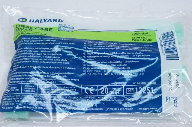 Halyard 12251 Oral Care Swab 6inch, Plastic Handle - Pack of 20