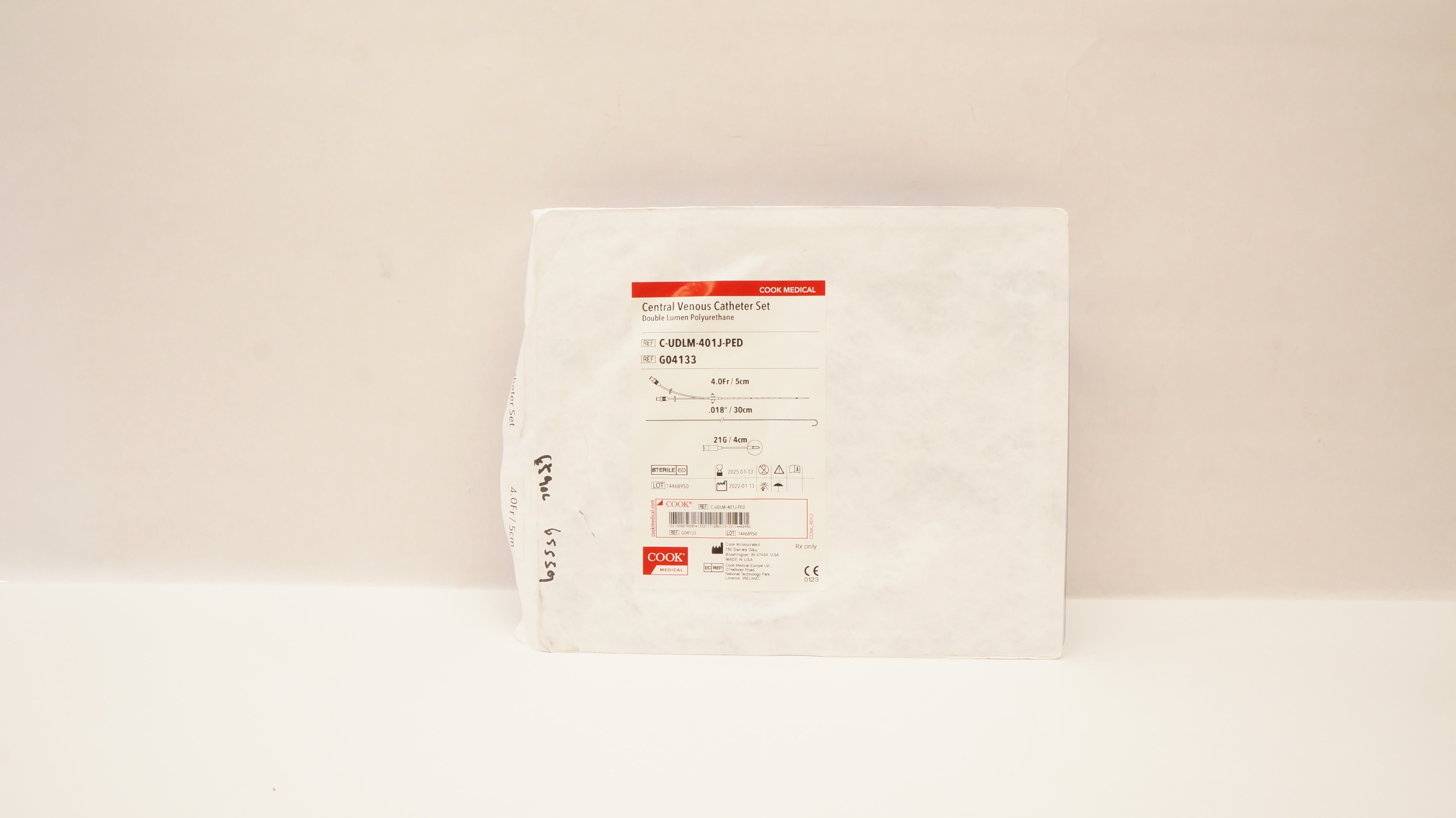 Cook Medical G04133 Central Venous Cath. Set 4.0Fr/5cm, .018inch/30cm, 21G/4cm