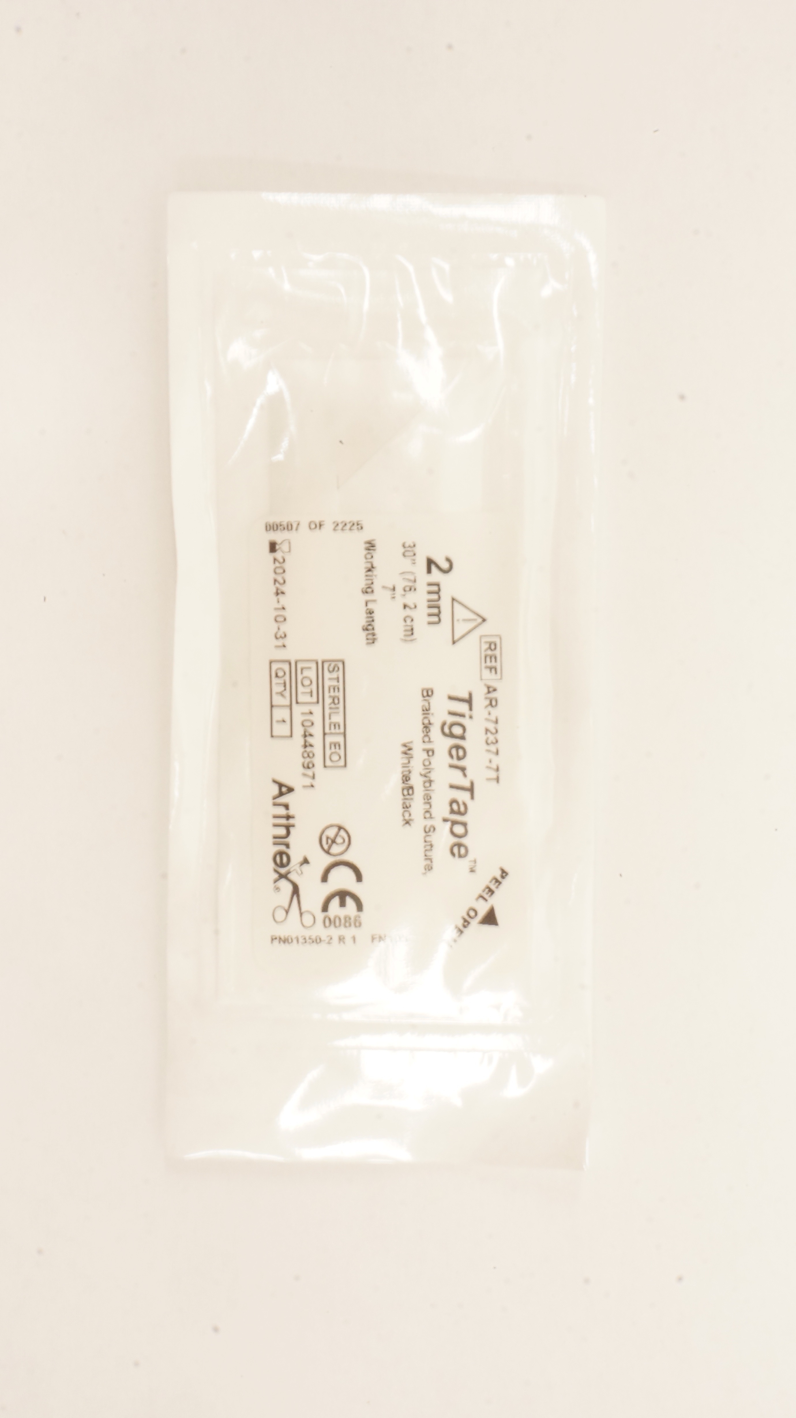 Arthrex AR-7237-7T TigerTape Braided Polyblend Stre 2mm, 30 inch x 7inch