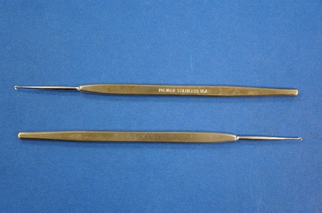 Premier Hook Iris Sharp Tyrell Design Crs 2/3 Circle 5inch ~ Lot of 2