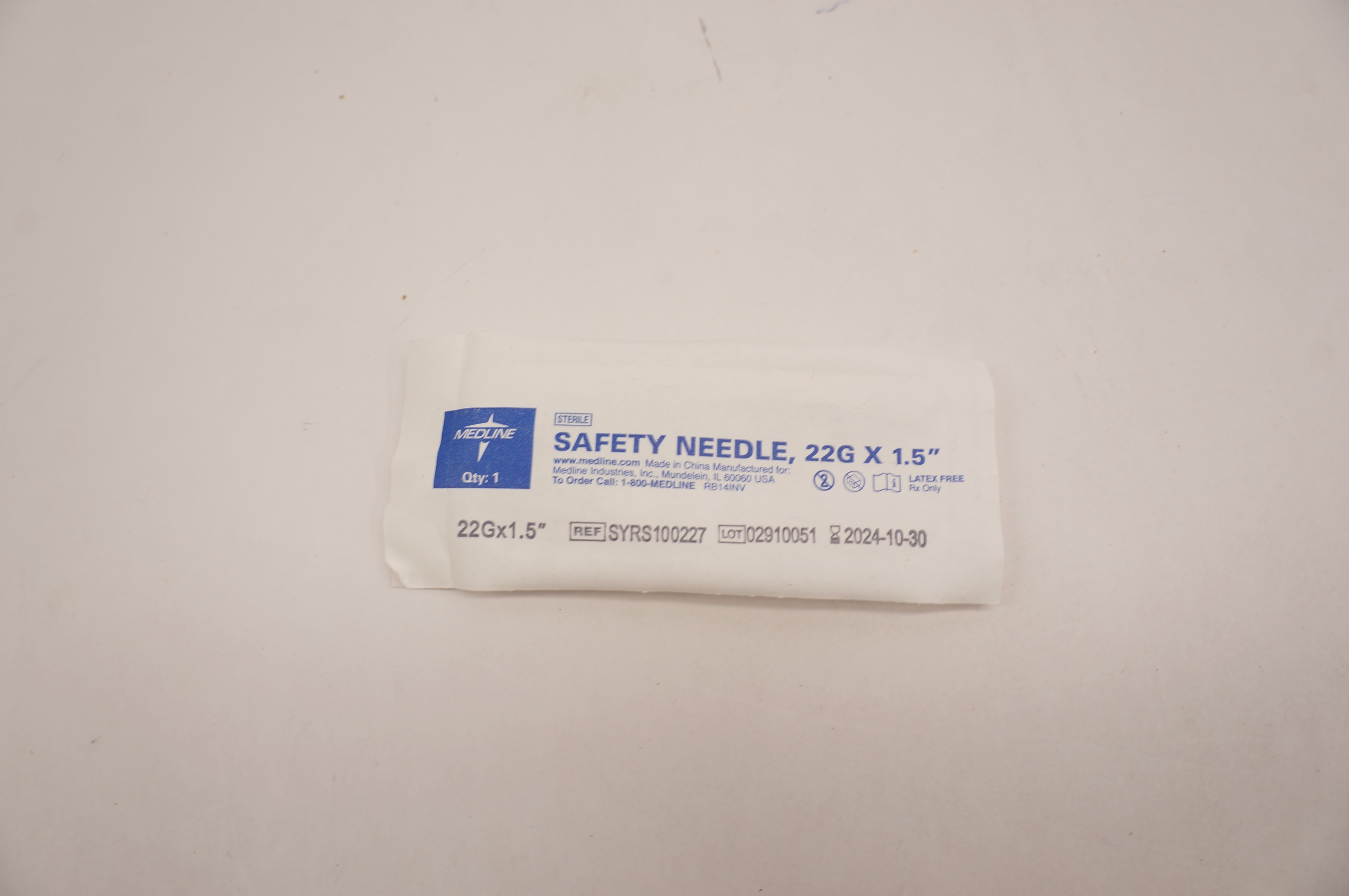 Medline SYRS100227 Safety Needle 22G x 1.5inch