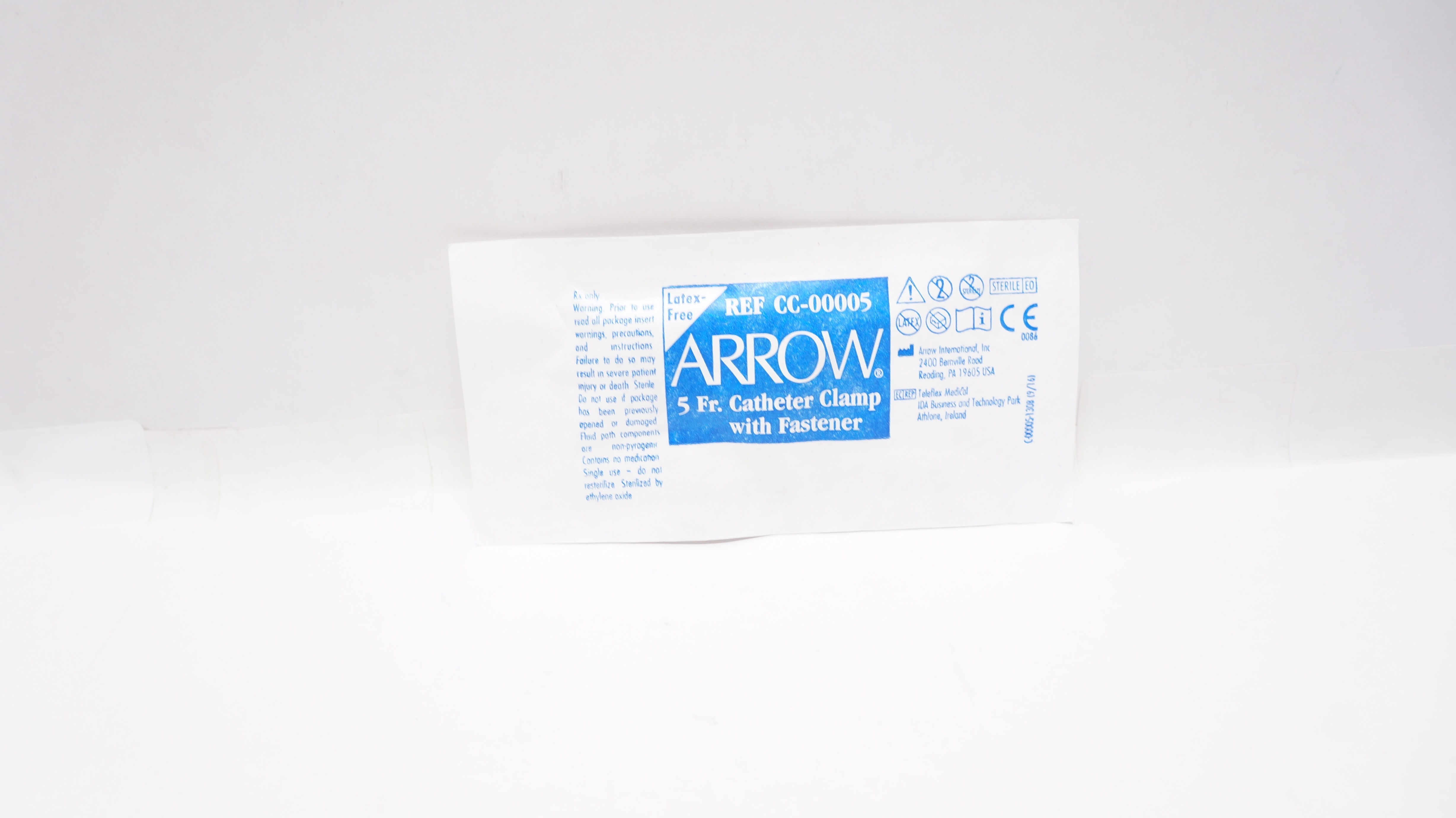 Arrow CC-00005 Cath Clamp with Fastener, 5Fr (x)