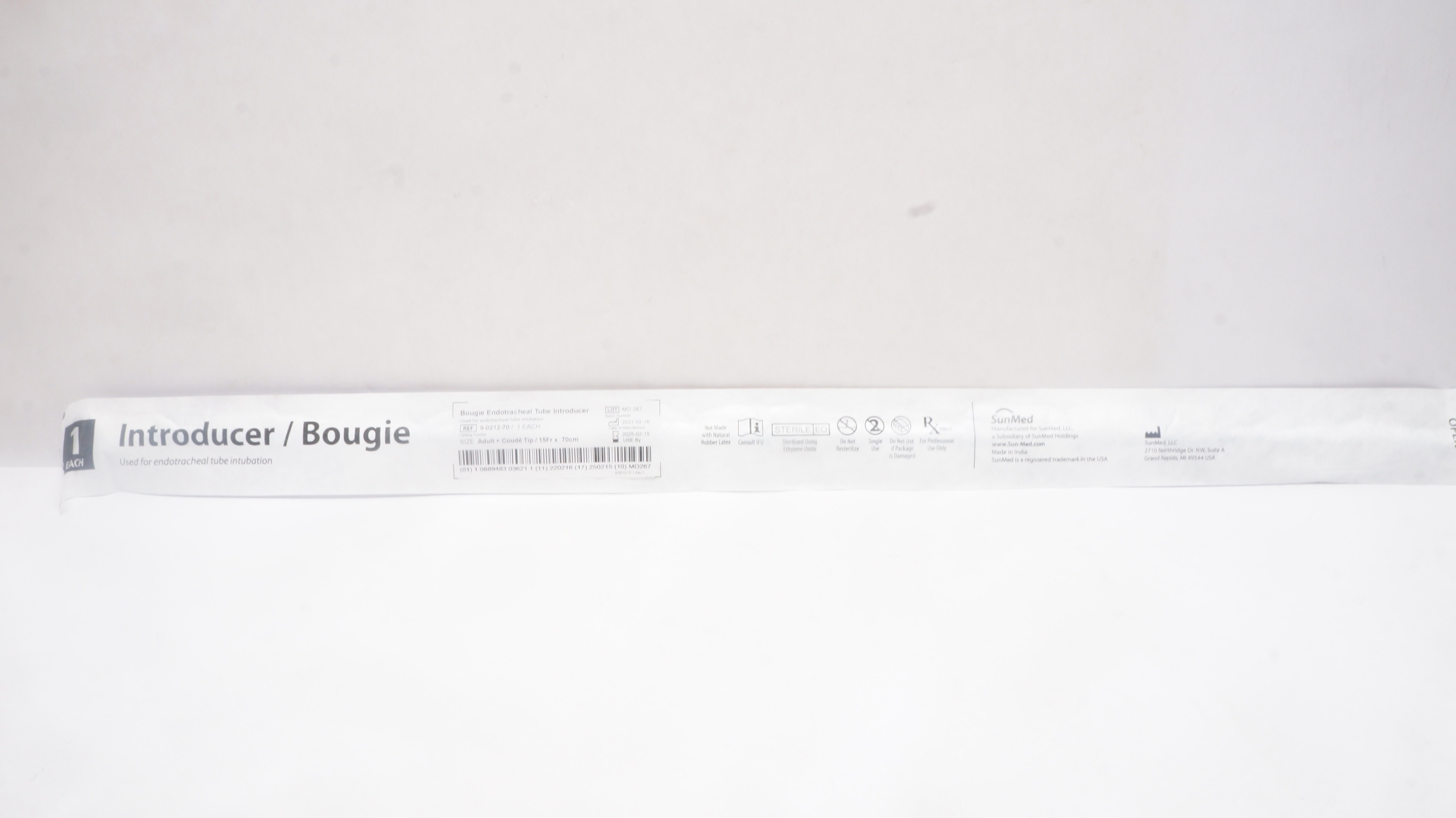 SunMed 9-0212-70 Bougie Adult Endotracheal Tube Introducer CoudeTip 15Frx70cm(x)