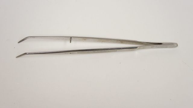V317 Meriam Serrated Pliers
