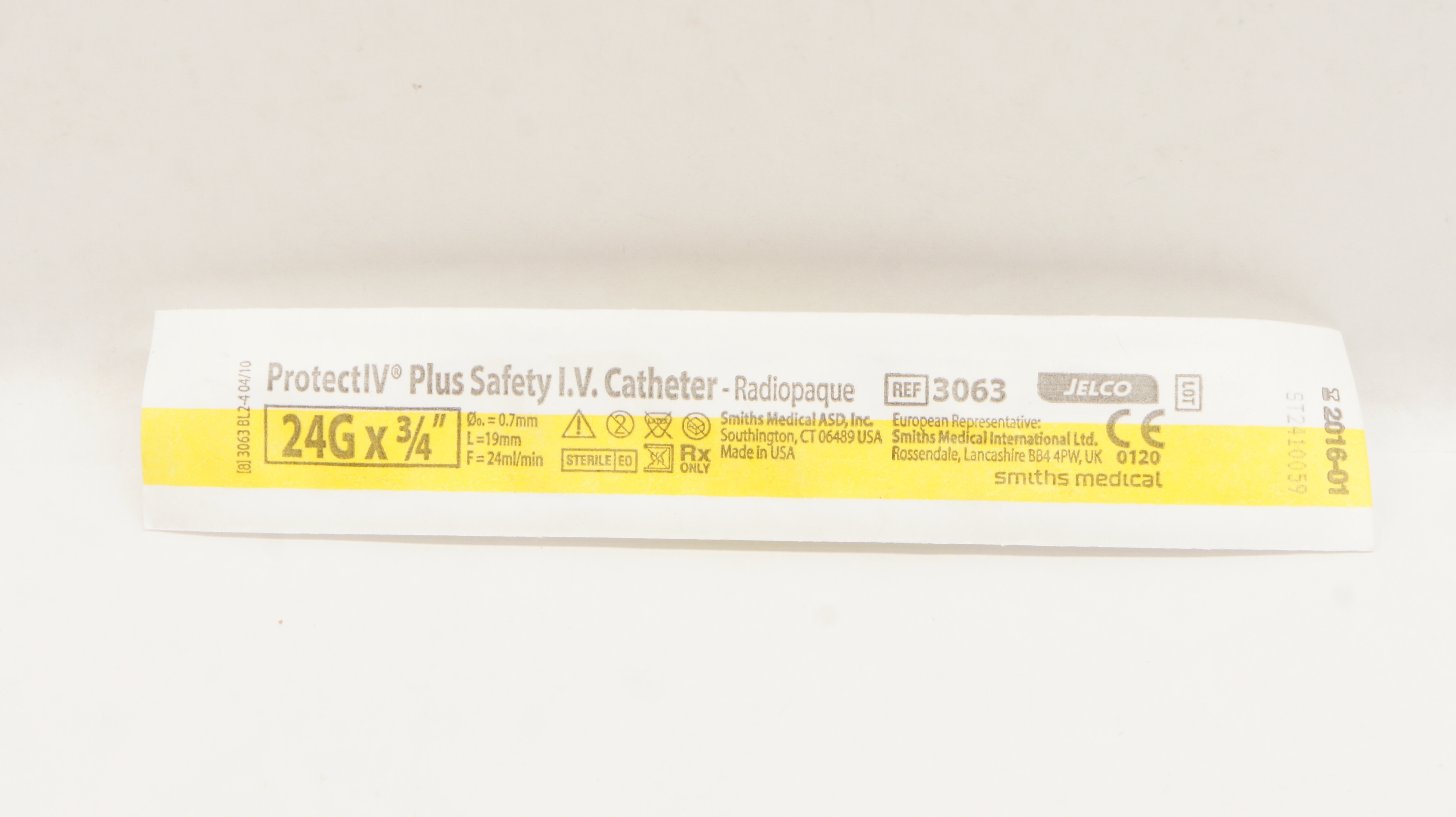 Smiths Medical 3063 Protect IV Plus Safety Cath. 24G x 3/4inch (x)