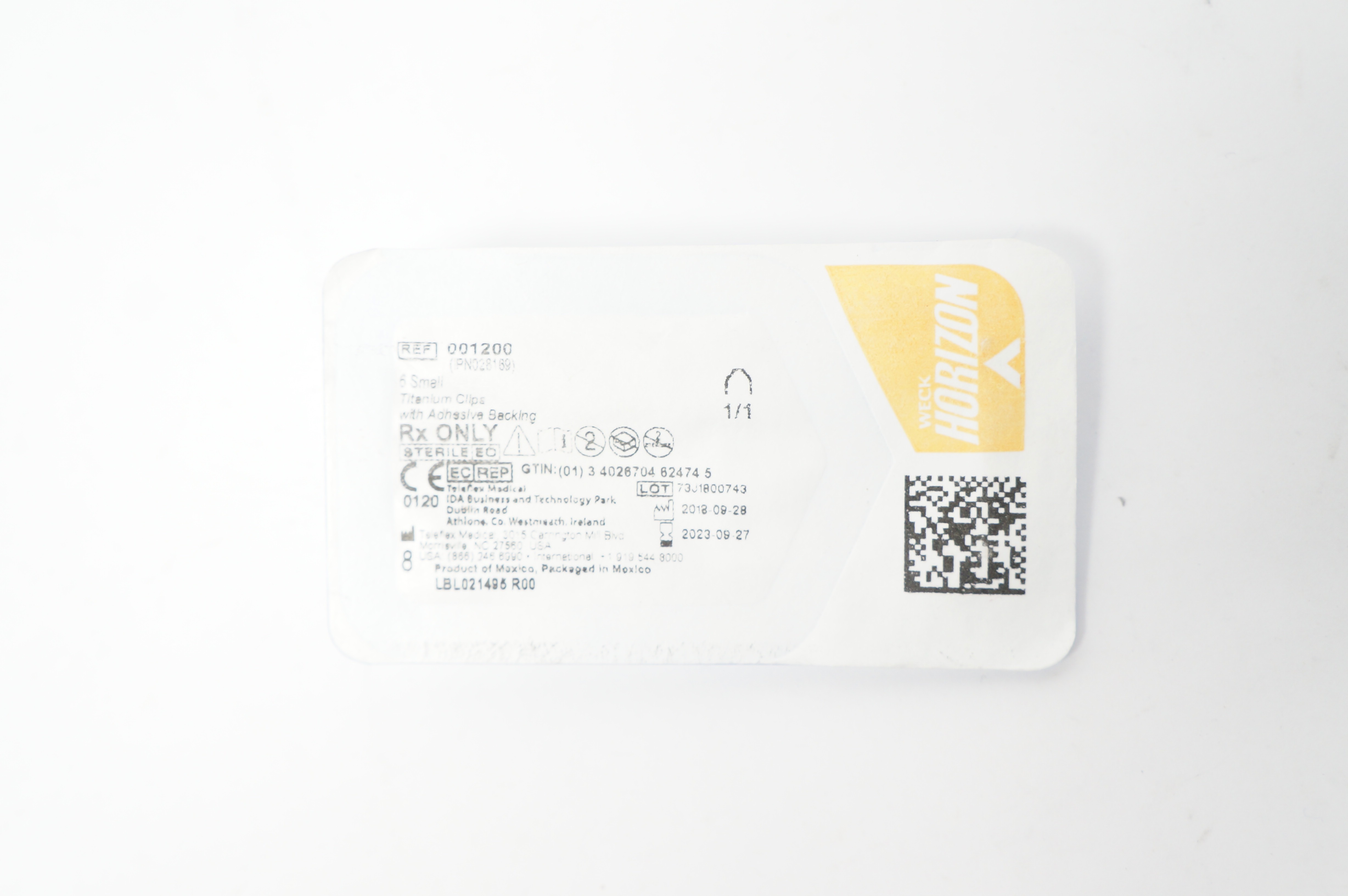 Teleflex 001200 Weck Horizon 6 Small Titanium Clips with Adhesive Backing
