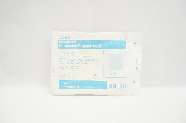 Cardinal Health 3523 Convertors Fenestrated Polylined Towel 18inch x 25.5inch