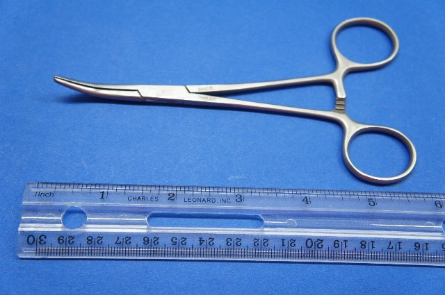 Amico Kelly Classic Hemostatic Forcep, Low Glare Finish, Curved, 5-1/2"