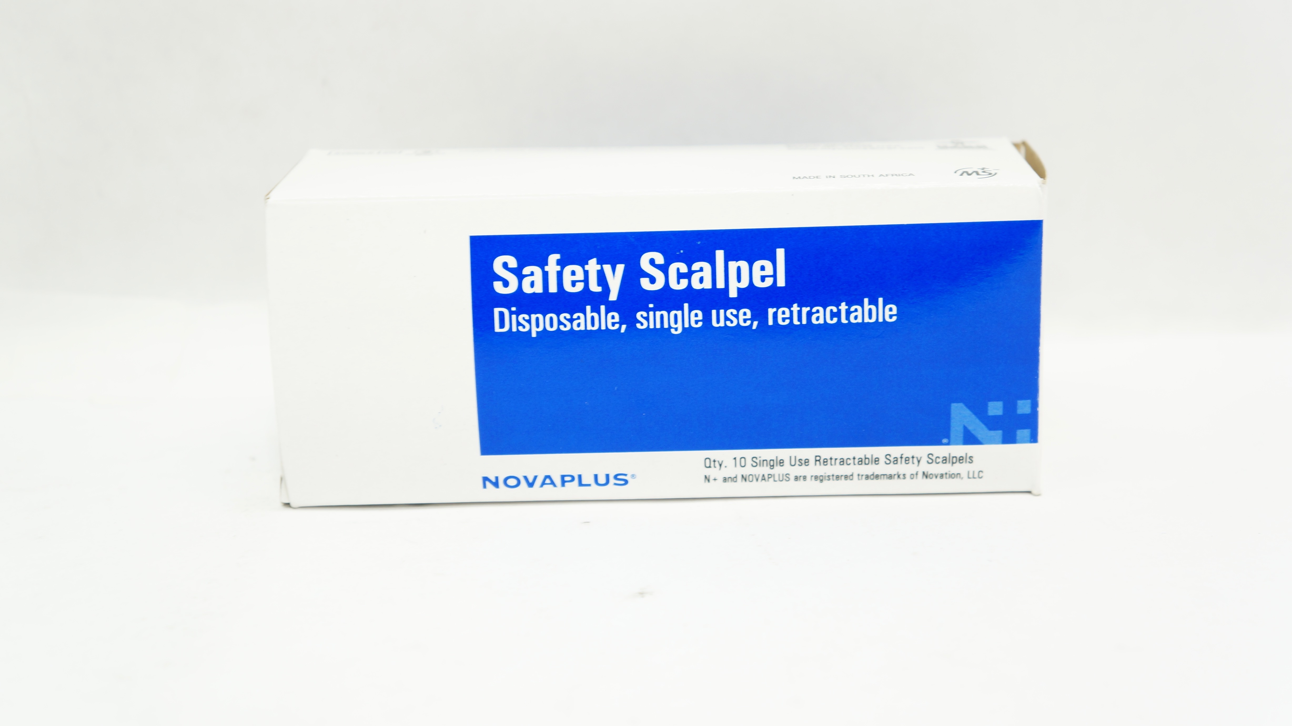 MYCO Medical V6008TR-10 Novaplus Retractable Safety Scalpel #10 (x) - Box of 10