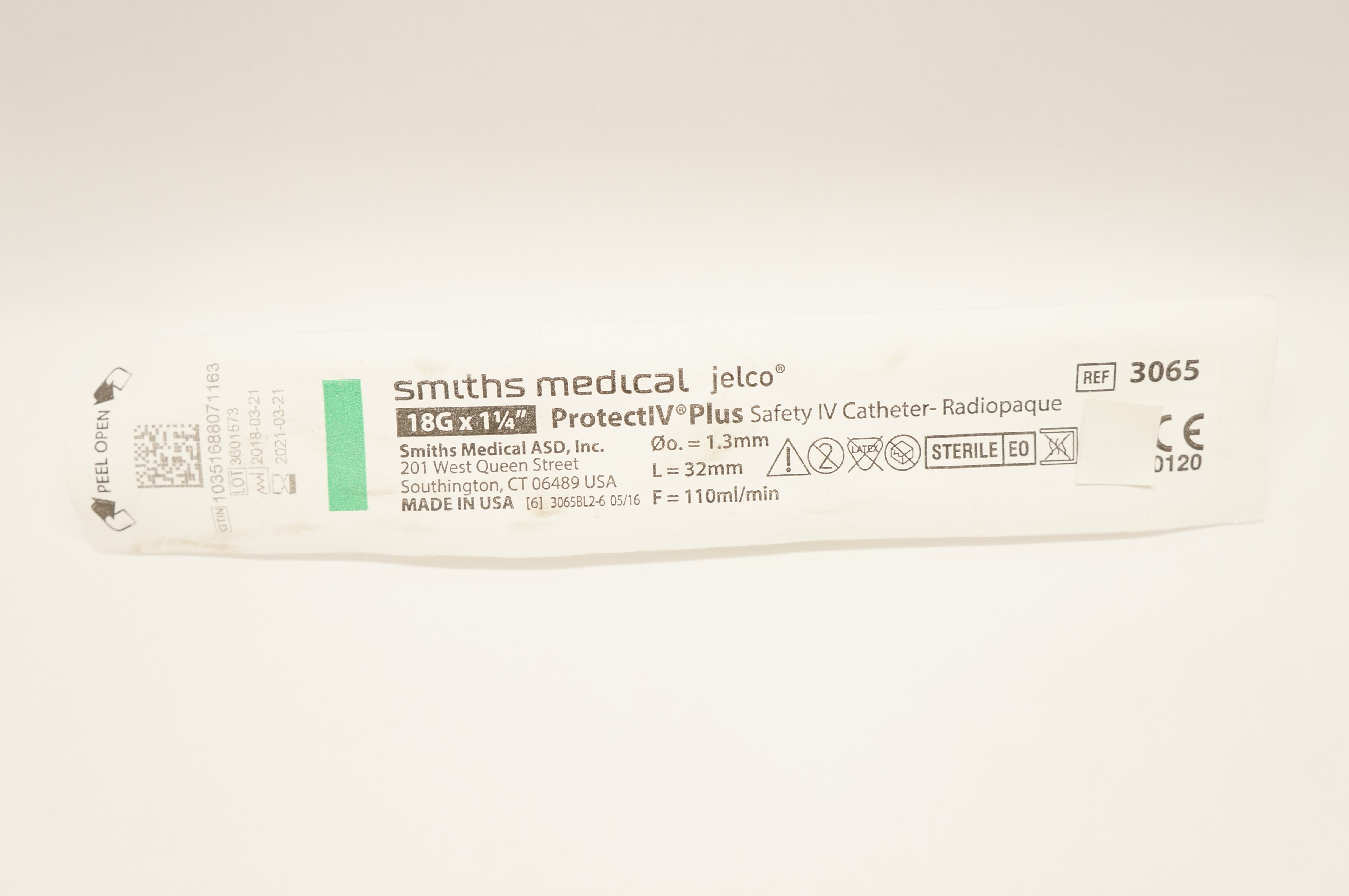 Smiths Medical 3065 ProtectIV Plus Safety IV Cath. 18G x 1-1/4inch (x)
