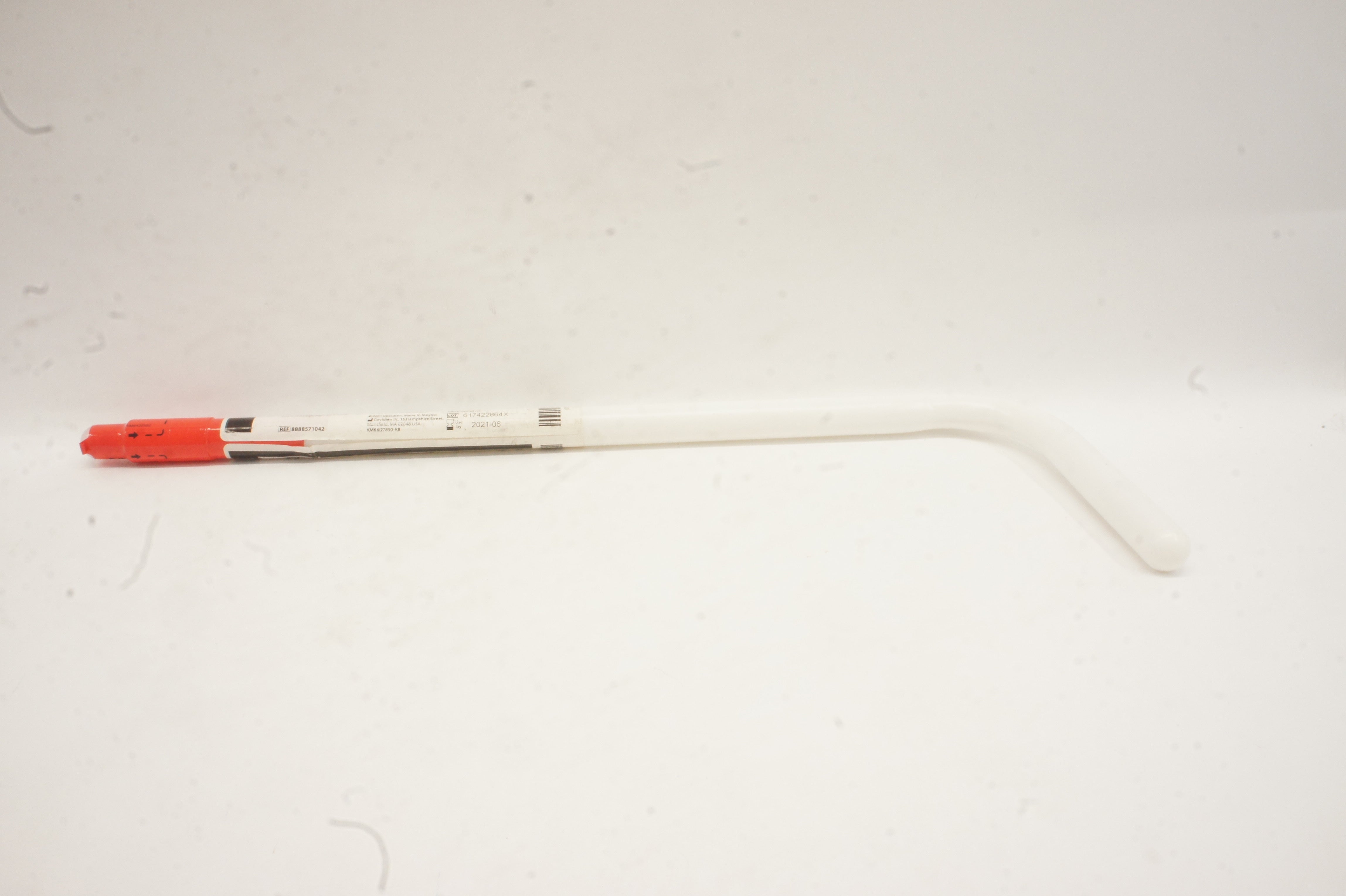 Covidien 8888571042 Argyle Thoracic Cath. Right Angle 28Fr/Ch x 20inch