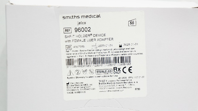 Smiths Medical 96002 Saf-T Holder Device with Female Luer Adapter - Box of 50